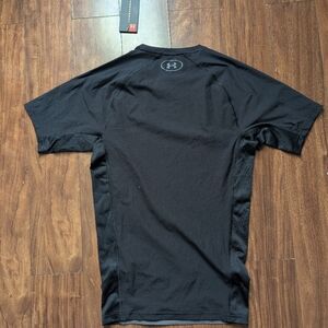 Under Armour Men's Black Short Sleeve Tee